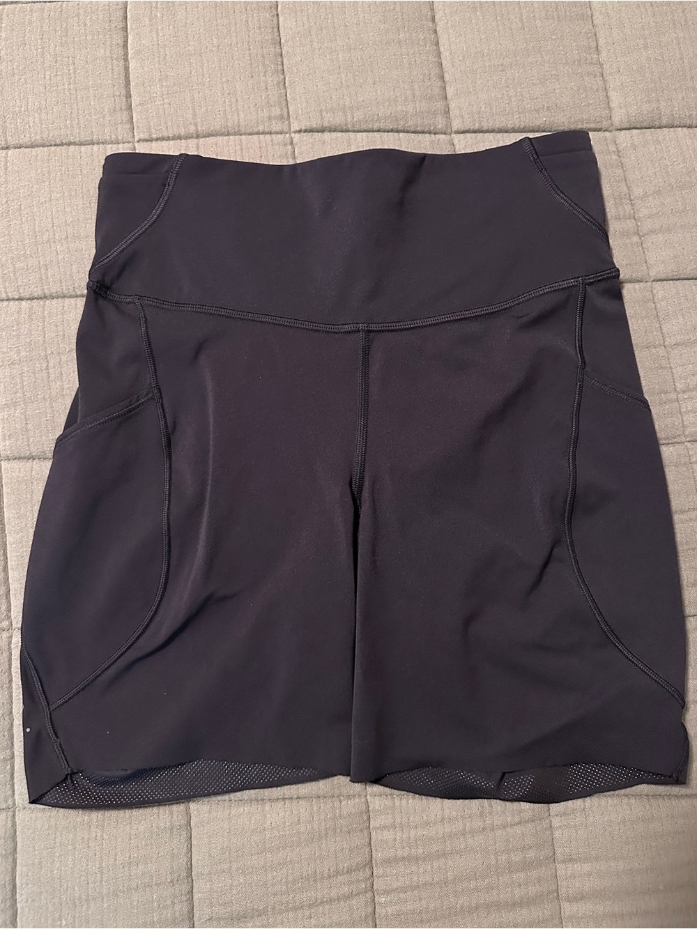 Fast and Free High-Rise Short 6" - Black